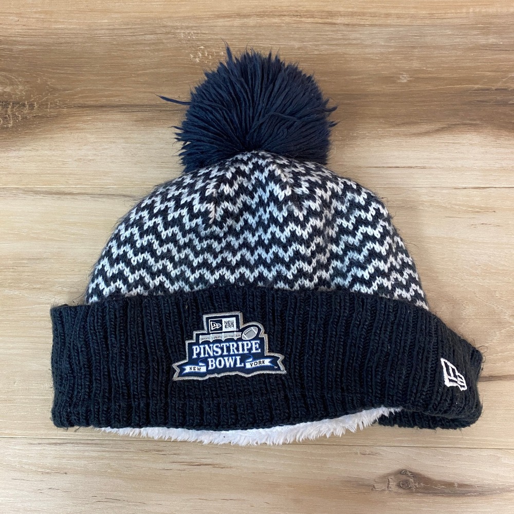 New Era Pinstripe Bowl Knit Beanie Hat Women Navy White Pom Sherpa Lined NCAA